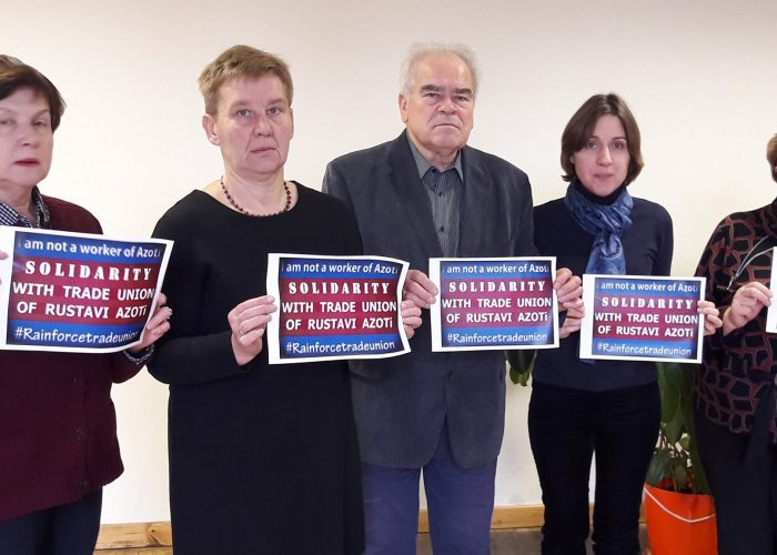 Lietuvos profesinės sąjungos solidarizuojasi su persekiojamais Gruzijos kolegomis